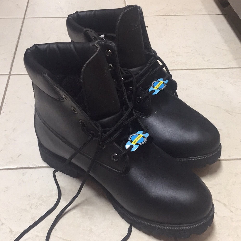 Men’s work boot 13 wide Rugged Outback